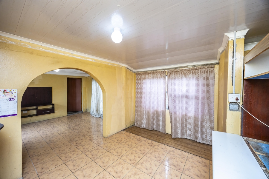 3 Bedroom Property for Sale in Amalinda North Eastern Cape